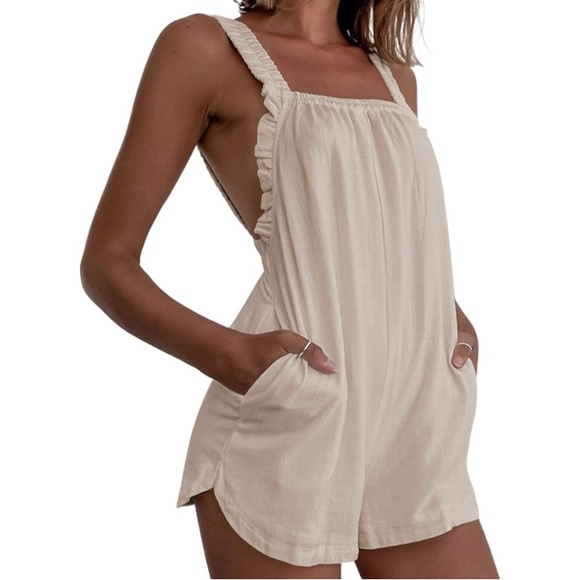 no brand Pants - Cream textured shorts romper.